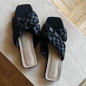 RAID Black Woven Slide Sandals Square Toe 1” Heel Size 7